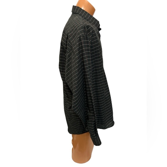 Croft & Barrow Men's Shirt Size Large (16 1/2-17 35-35) Black Plaid Button Front - Picture 4 of 10